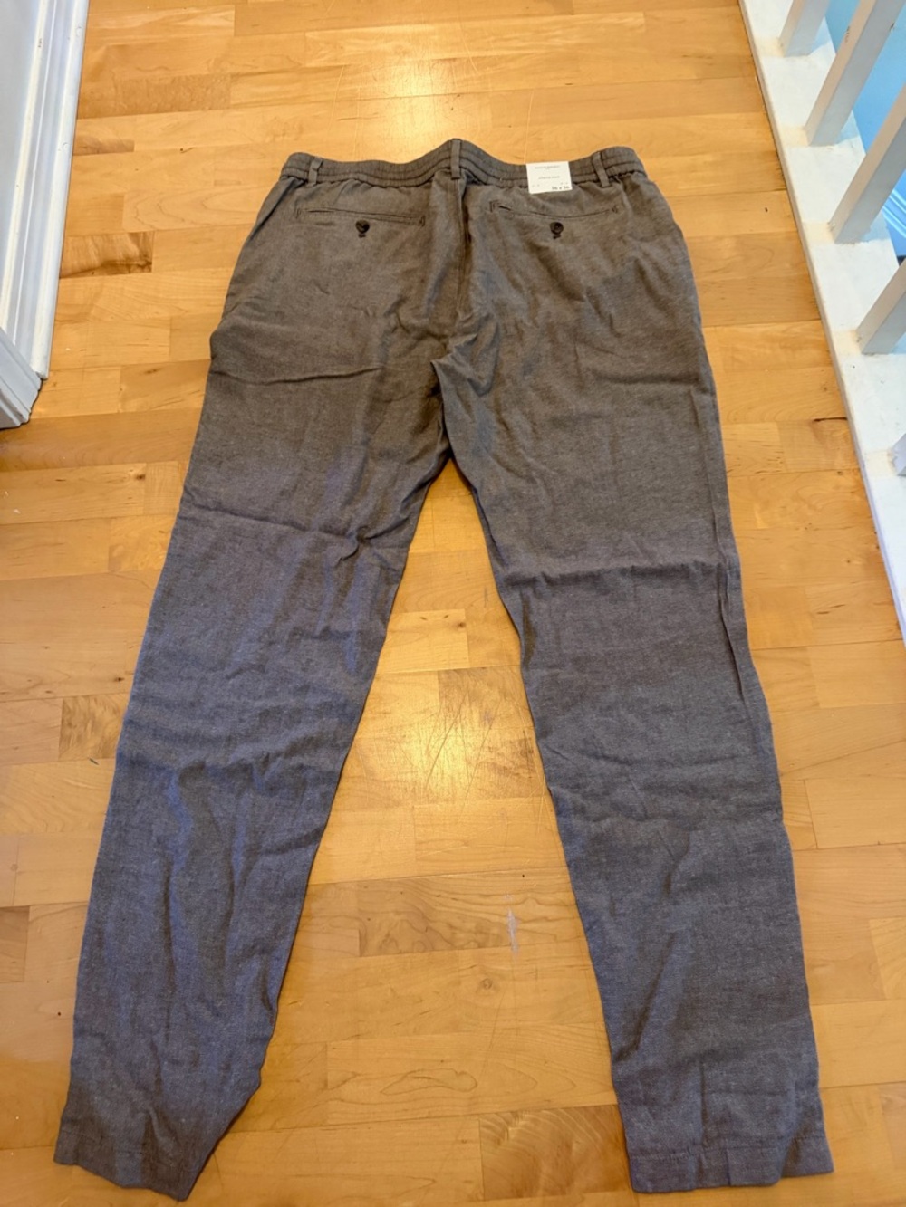 Banana Republic Big and Tall Men's tan/Gray Knit Chinos 36x36